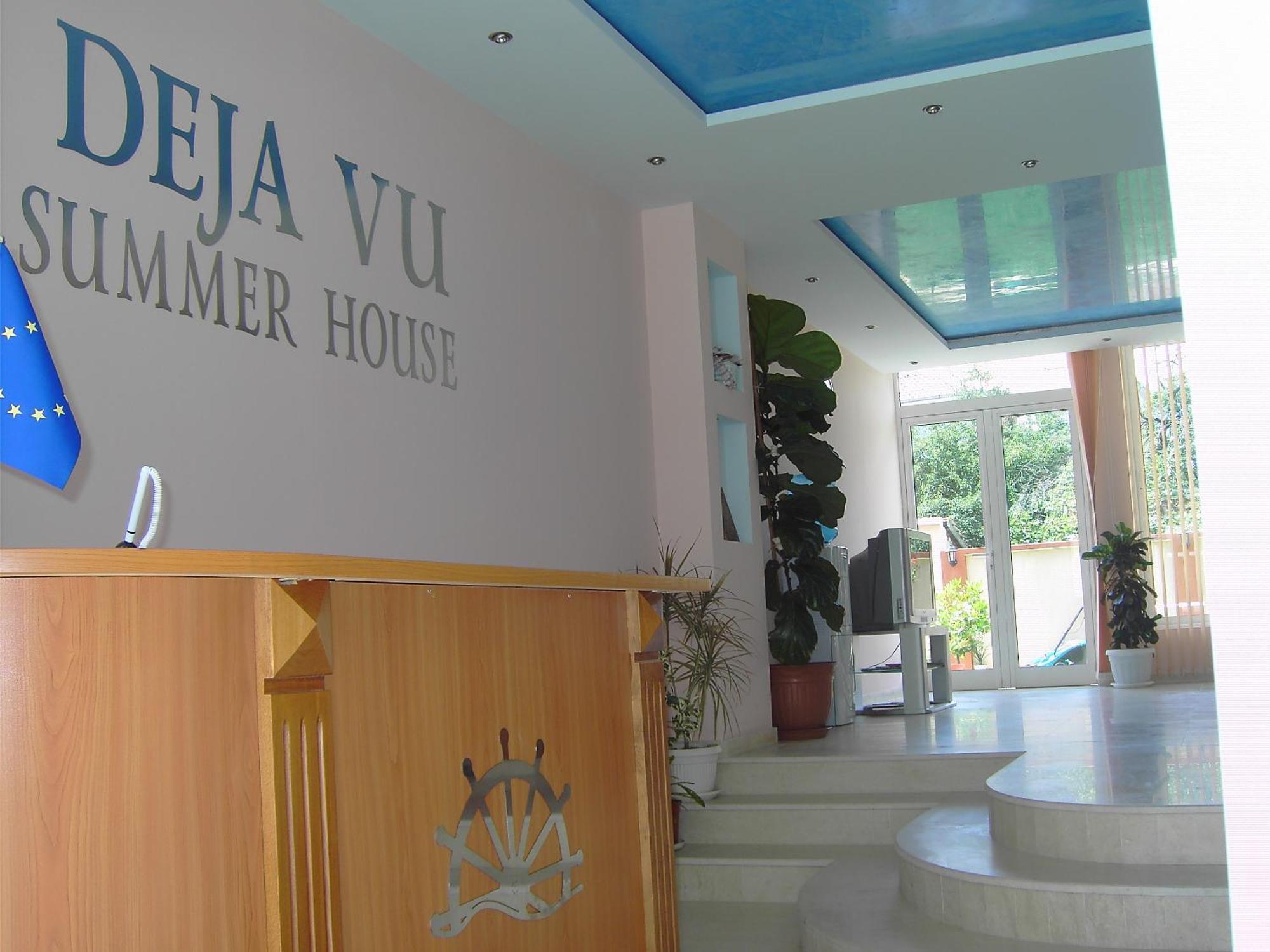 Family Hotel Deja Vu Равда Экстерьер фото